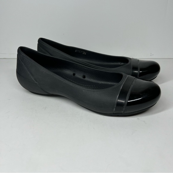 Crocs Womens Patent Cap Toe Black Slip On Ballet Flats Size 8 - Picture 3 of 9